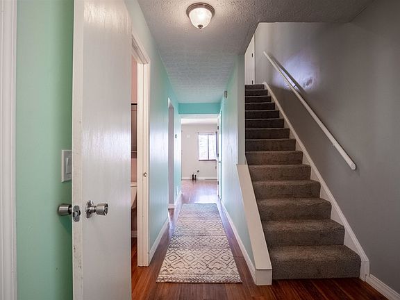 4th image of 908 Lost Valley Ct
