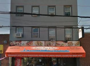 3219 Greenpoint Ave, Long Island City, NY 11101