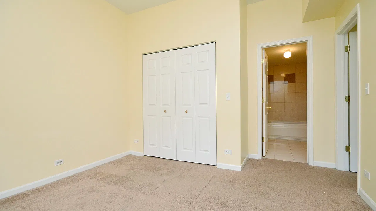 2 bed, 1200 sqft, $2,000 — Photo 3