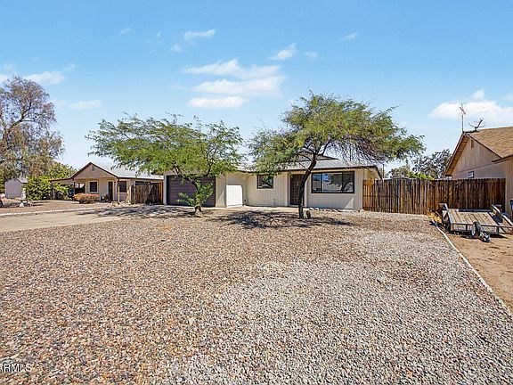 5th image of 562 E HONDO Avenue
