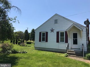 472 Burnt House Rd, Carlisle, PA 17015