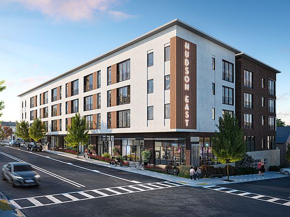 2nd image of 404 NE 6th Ave #313