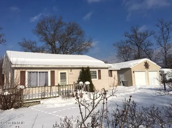 5532 Russ Rd, Muskegon, MI 49442
