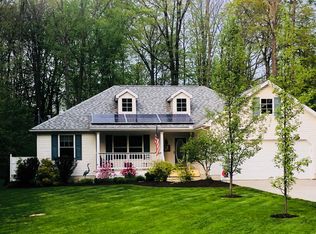 2017 Flame Lake Dr, Rock Creek, OH 44084