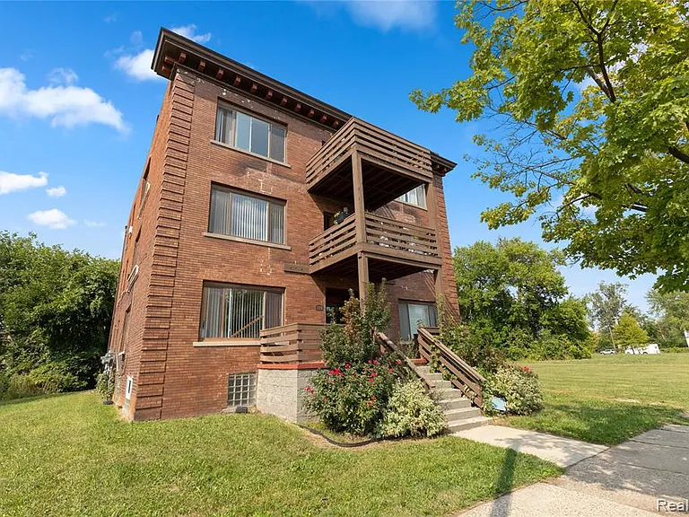 109 Leicester Ct #1 — Photo 1