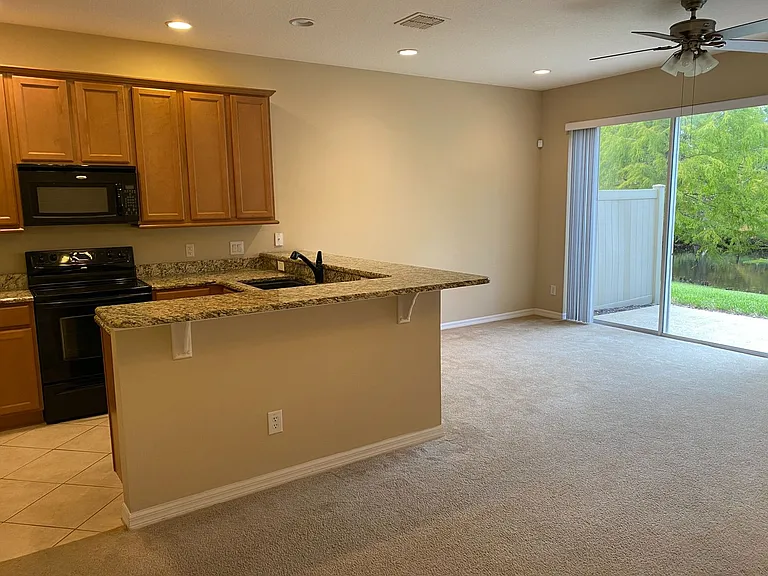 208 Canterbury Bell Dr — Photo 6