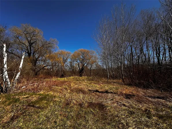 8401 Williams Rd, North East, PA 16428