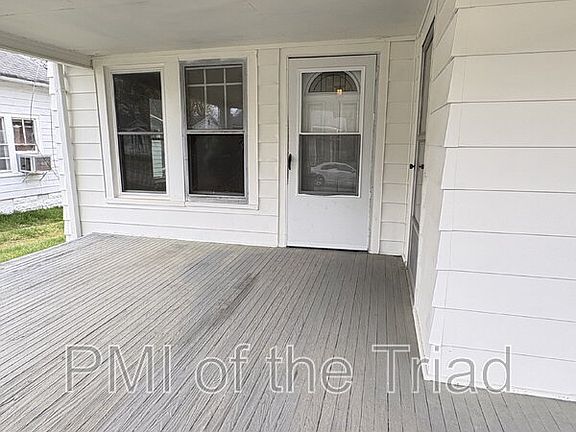2nd image of 1110 Adams St
