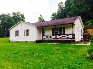 690 Ashley Ln, Summersville, WV 26651