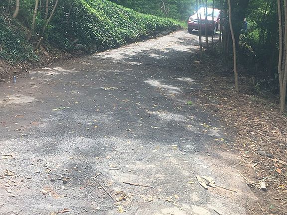 5th image of 757 Picadilly Ln