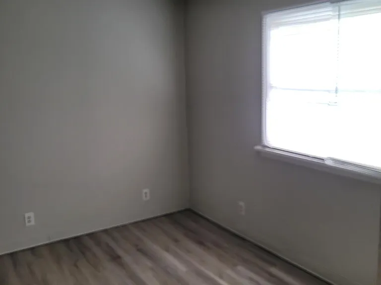 707 Saint Marys Dr — Photo 6