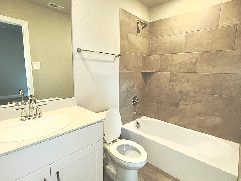 710 Martell Rd — Photo 18