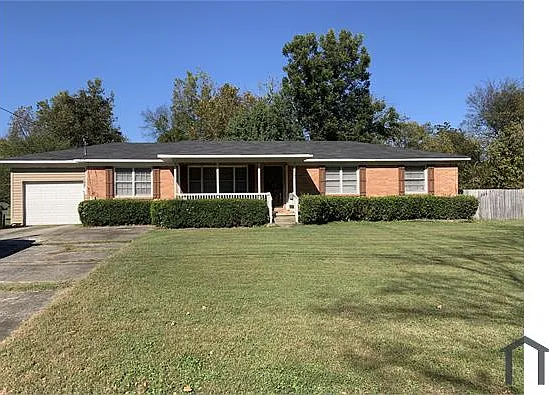 2500 Rochell Dr NW — Photo 1
