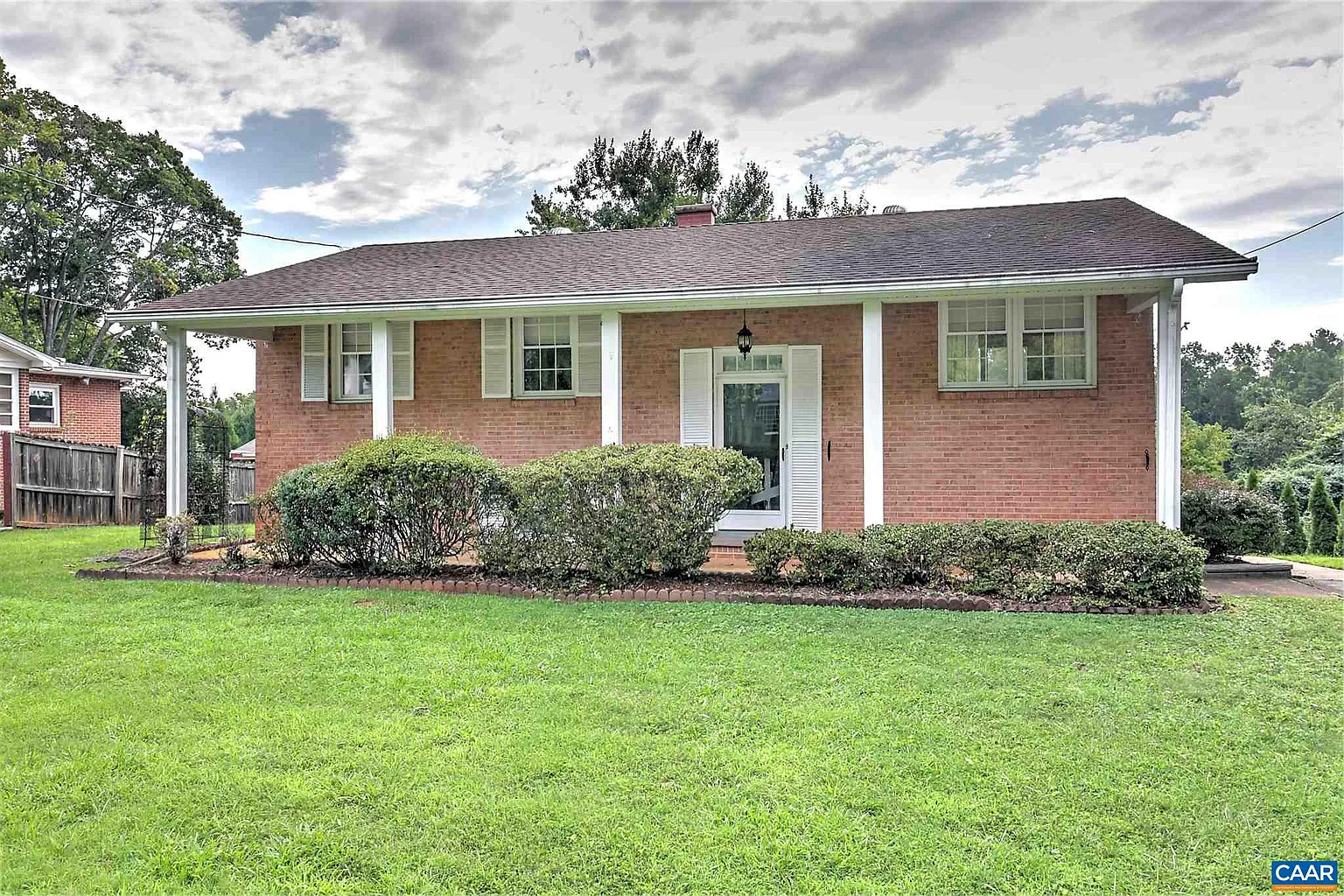 1288 Kenwood Ln photo 1