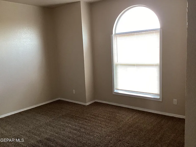 5925 Speyside Dr — Photo 13