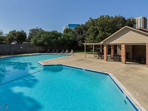 4th image of 1004 Memorial Village Dr