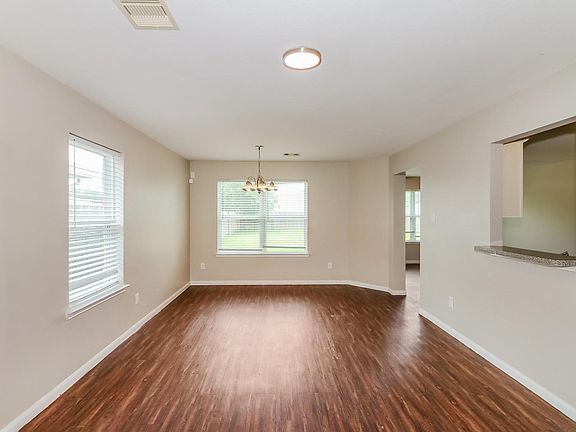 3rd image of 5119 Panay Park Dr
