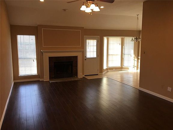 2nd image of 6017 Hilltop Dr