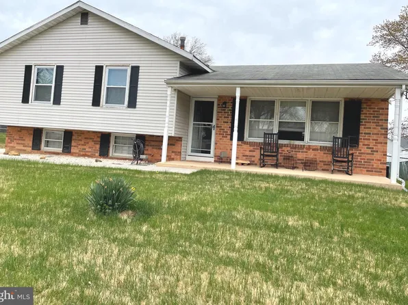 202 Warfield Rd, Newark, DE 19713