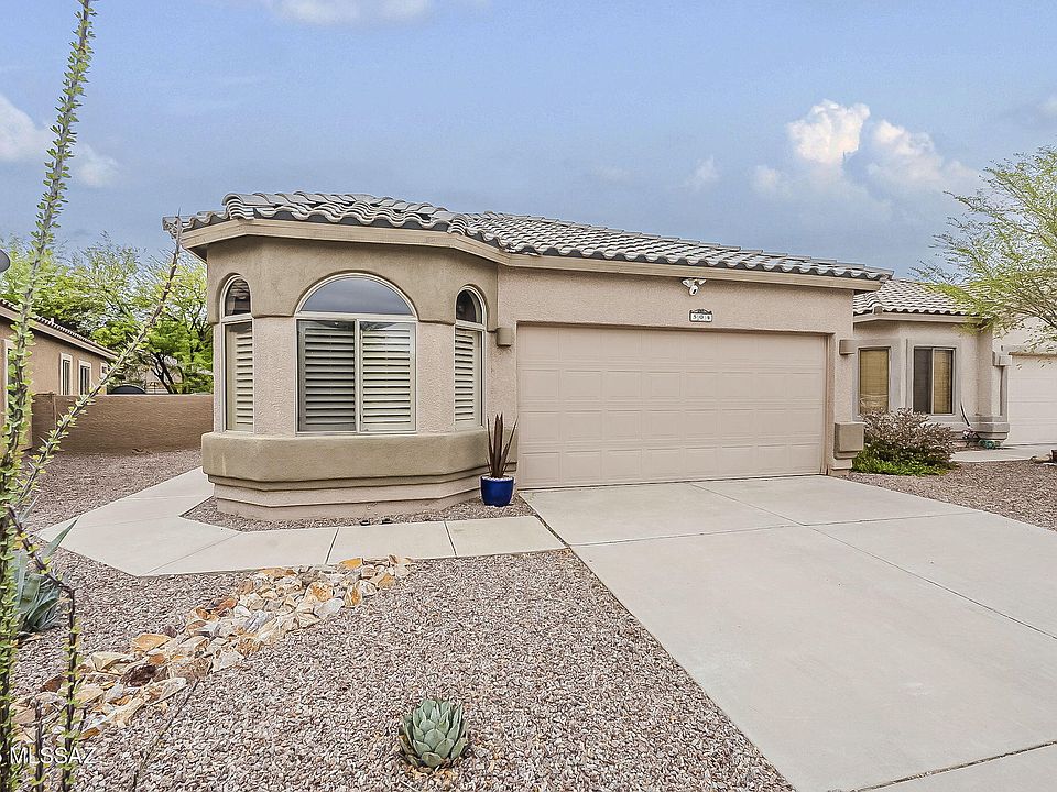1st image of 504 E Camino Del Pinsapo
