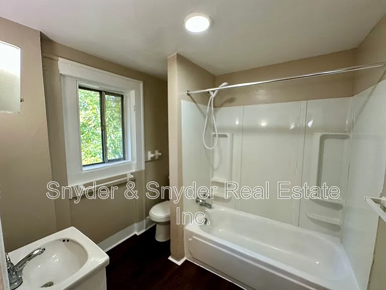 700 Noble Ave — Photo 17