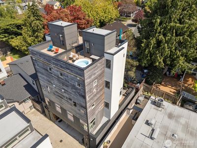 3276 California Avenue SW #B, Seattle, WA, 98116