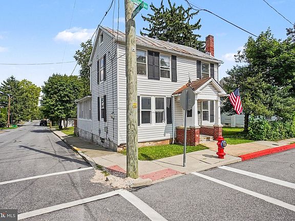 3rd image of 223 Linden Ave