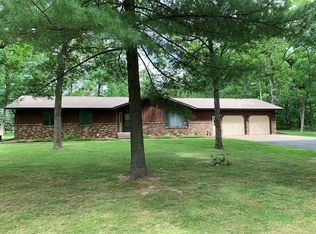 3857 Hideaway Ln, Amherst Junction, WI 54407