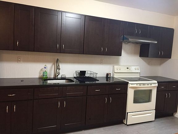 3rd image of 214-8 35th Ave