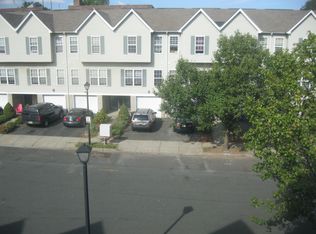 34 Carmella Ct, Newark, NJ 07104