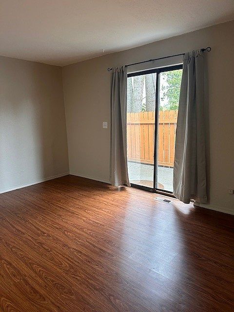 1st image of 5805 202nd St SW
