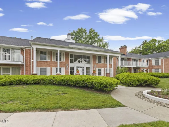 5679 Monroe St Unit 209, Sylvania, OH 43560