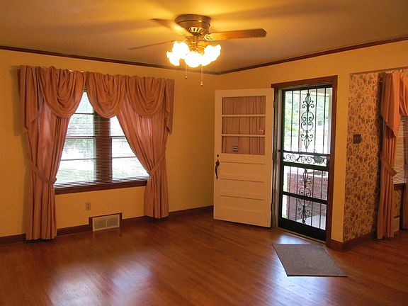 5th image of 3797 Kimball Ave