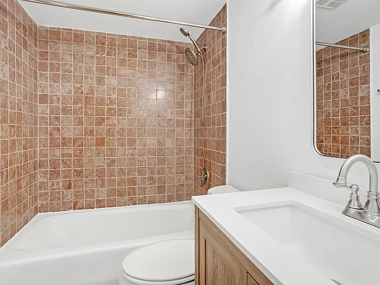 1541 Brickell Ave #105 — Photo 42