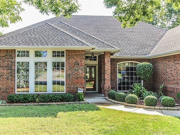3rd image of 1317 Braden Dr