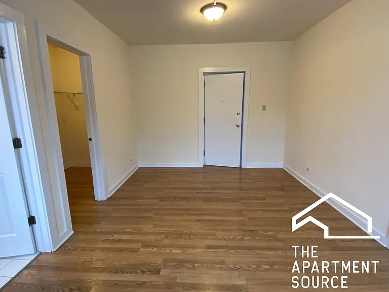 2825 W Logan Blvd #1 — Photo 12