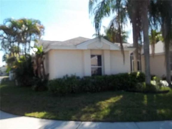 5th image of 3960 SW 72nd Dr