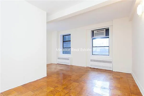 Rented by Mirador Real Estate | media 13