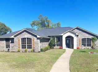 19011 Winstar Dr, Flint, TX 75762