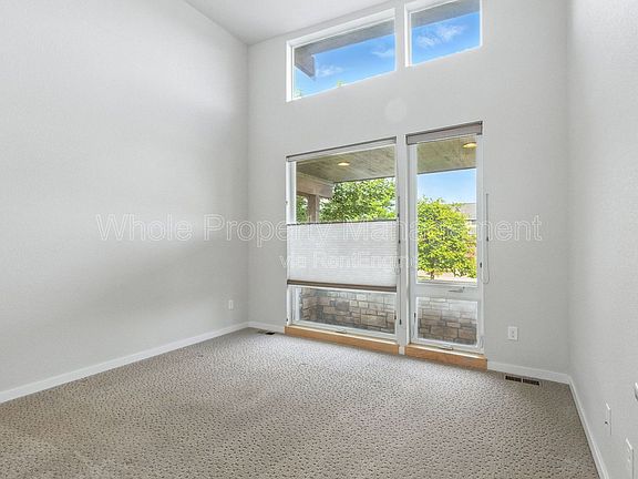 5th image of 1821 Blue Star Ln