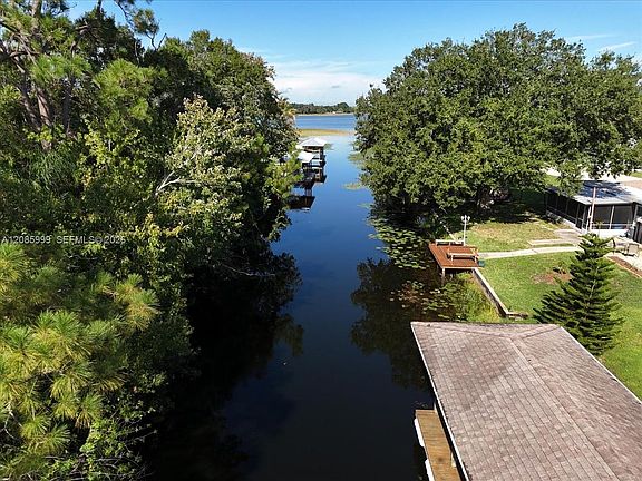 2nd image of 117 Jasmine Ct