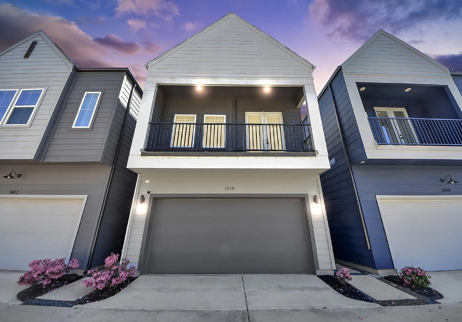 3 bed, 2.0 bath, 1570 sqft, $2,350 — Photo 1