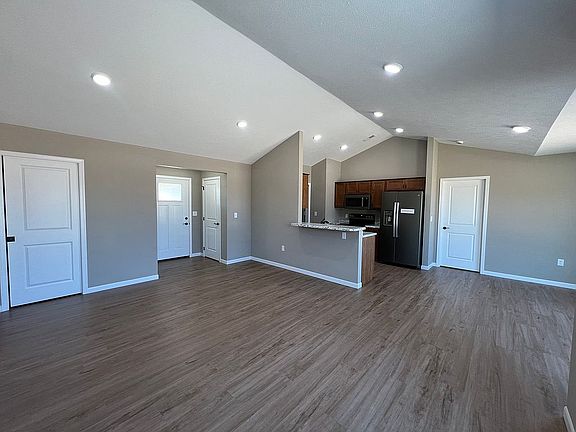 2nd image of 1320 Miller Ave