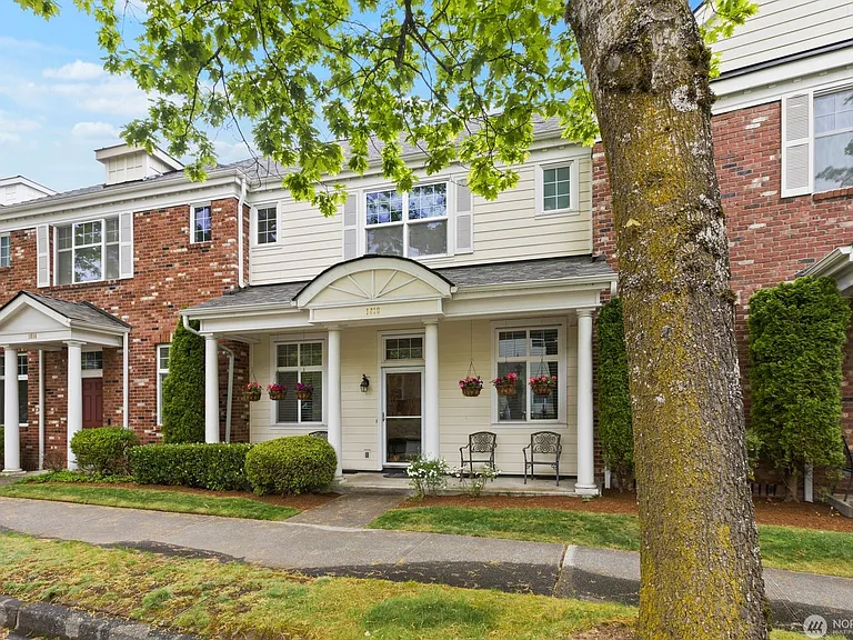 1618 Huckleberry Cir — Photo 5