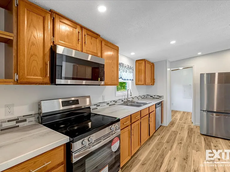 1289 Fleshood Ln — Photo 8