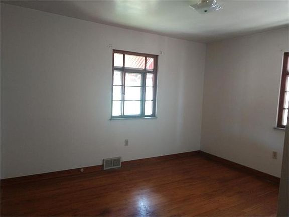 4th image of 518 38th St