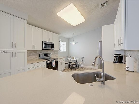 3rd image of 17036 NW 12th St