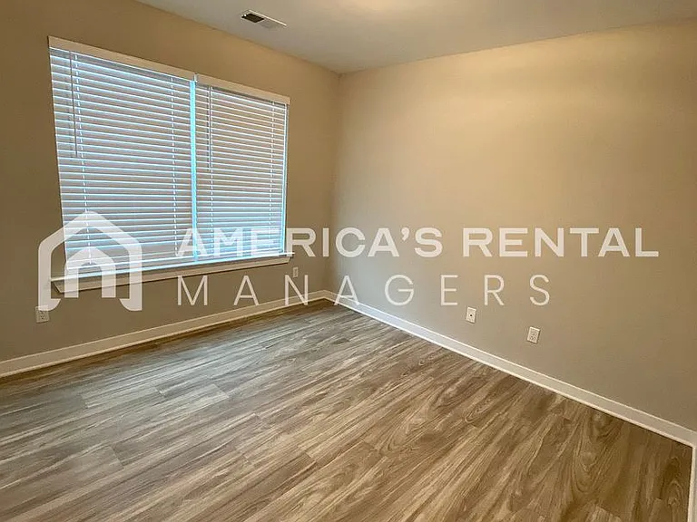 255 Creek Run Way — Photo 10