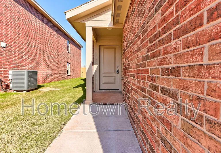 3303 NW 149th St — Photo 3