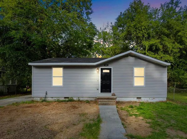 202 Rosewood Dr, Petal, MS 39465